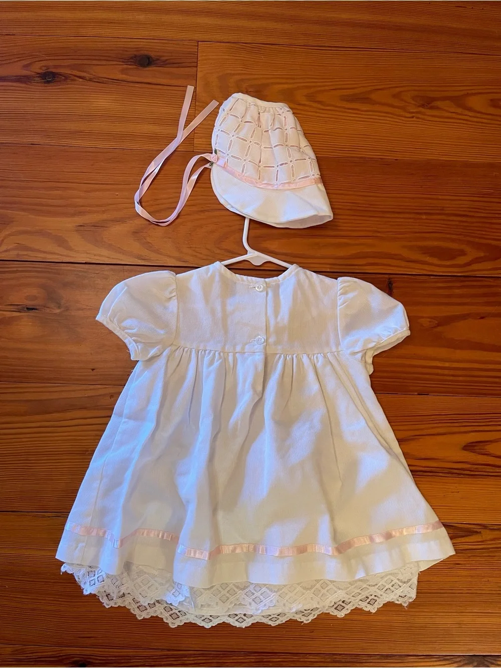 Bonnie Baby White Dress with Pink Ribbon Trim and Bonnet Girls Baby Size 24mo